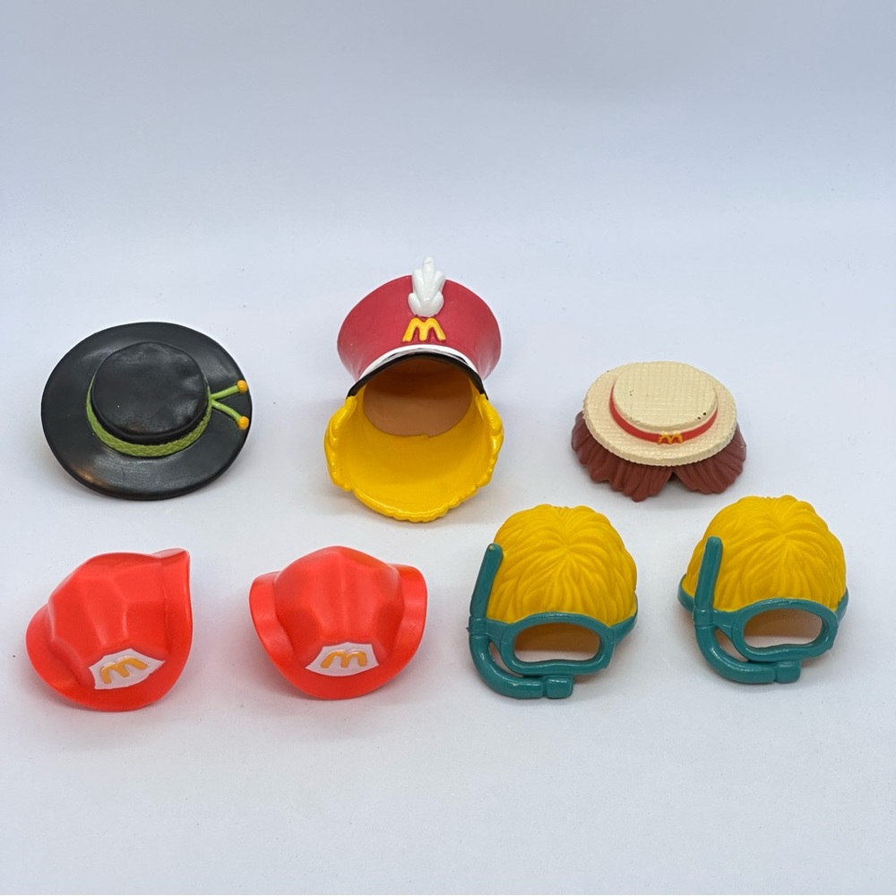 VTG 1988 Lot/8 McDonalds Chicken McNugget (Nugget) Buddies w/(7) Hats (6) Belts - Picture 6 of 10